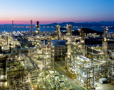 Yeosu National  Industrial Complex-Korea’s largest petrochemical complex 이미지