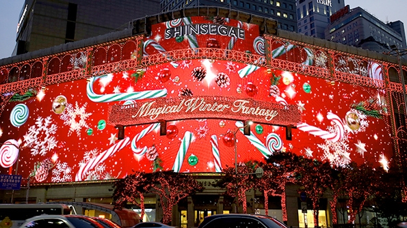 Relish the Festive Atmosphere in Downtown Seoul 이미지