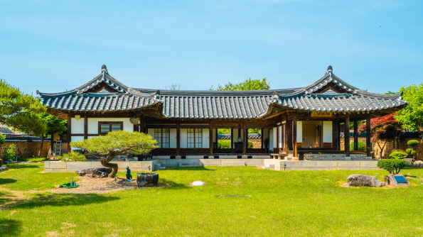 のどかな風景を眺めながら憩いのひと時・韓国おすすめ個性豊かな宿6選 이미지